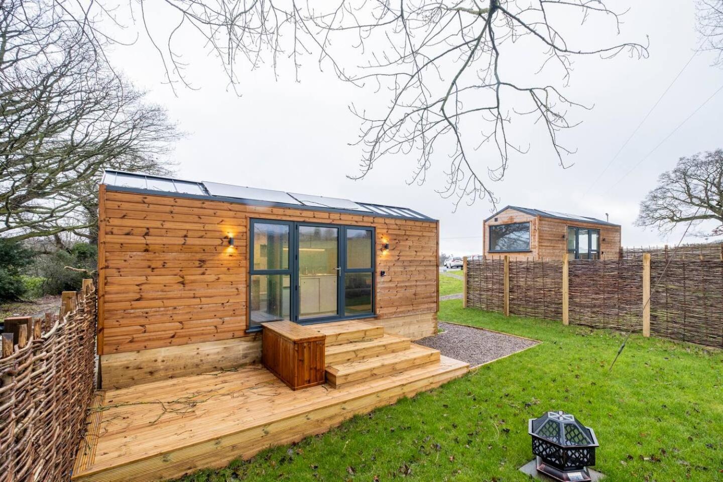 Beautiful Cabins In Herefordshire Countryside מראה חיצוני תמונה